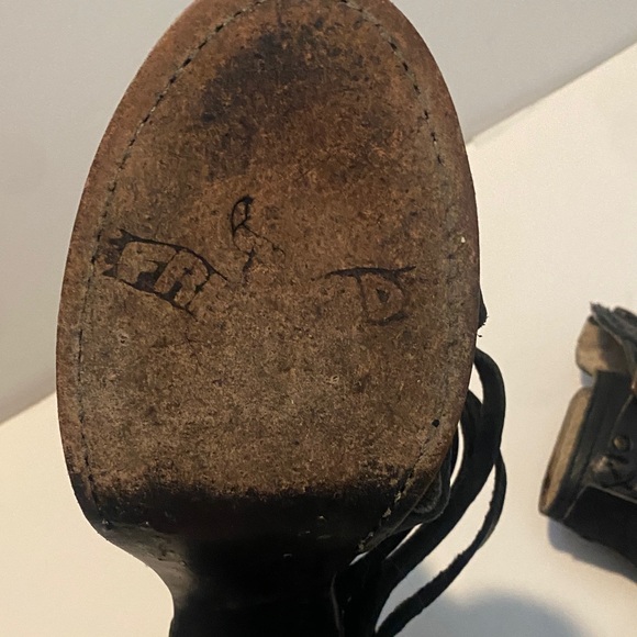 Freebird by Steven Black Leather Heeled Sandals size 7 - Picture 3 of 8